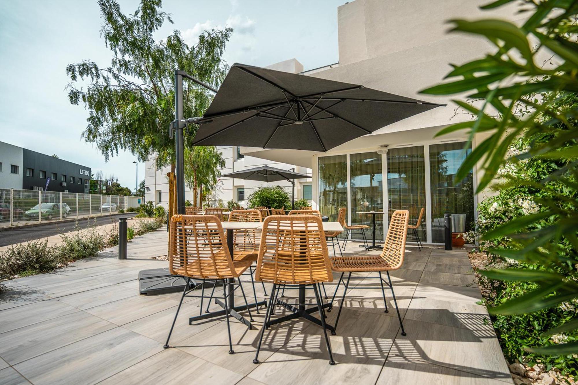 Greet Hotel Montpellier Aeroport Parc Des Expos Могио Екстериор снимка