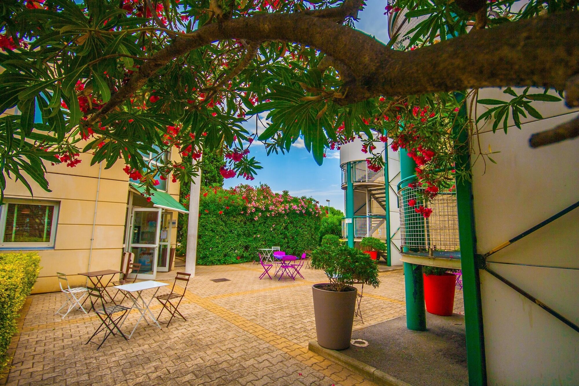 Greet Hotel Montpellier Aeroport Parc Des Expos Могио Екстериор снимка